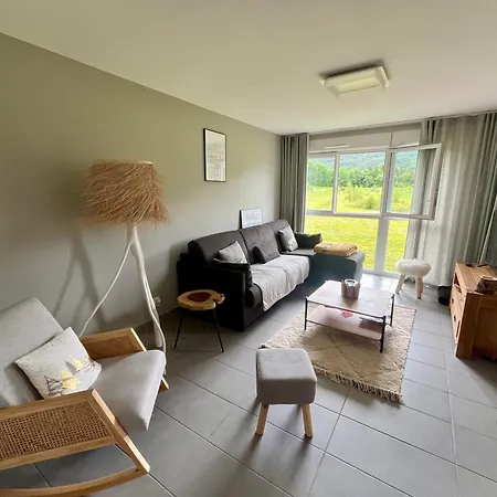 Au Golf Apartment *